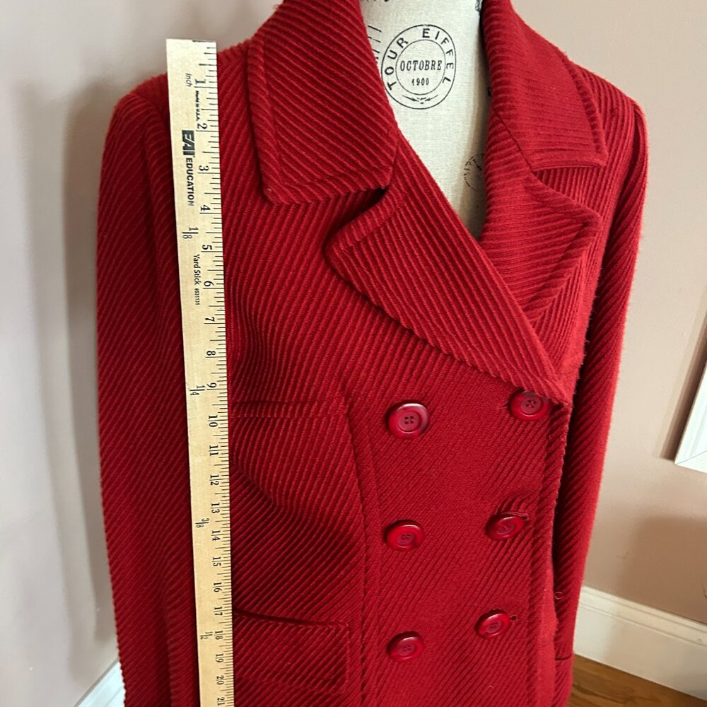 Red Coat - Picture 2 of 8